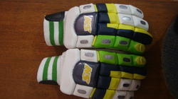 Manufacturers Exporters and Wholesale Suppliers of Batting Gloves Meerut Uttar Pradesh